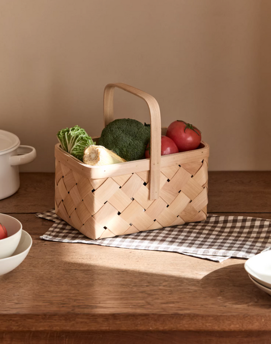 Kitchen Essentials Basket – Handwoven Garlic & Produce Storage